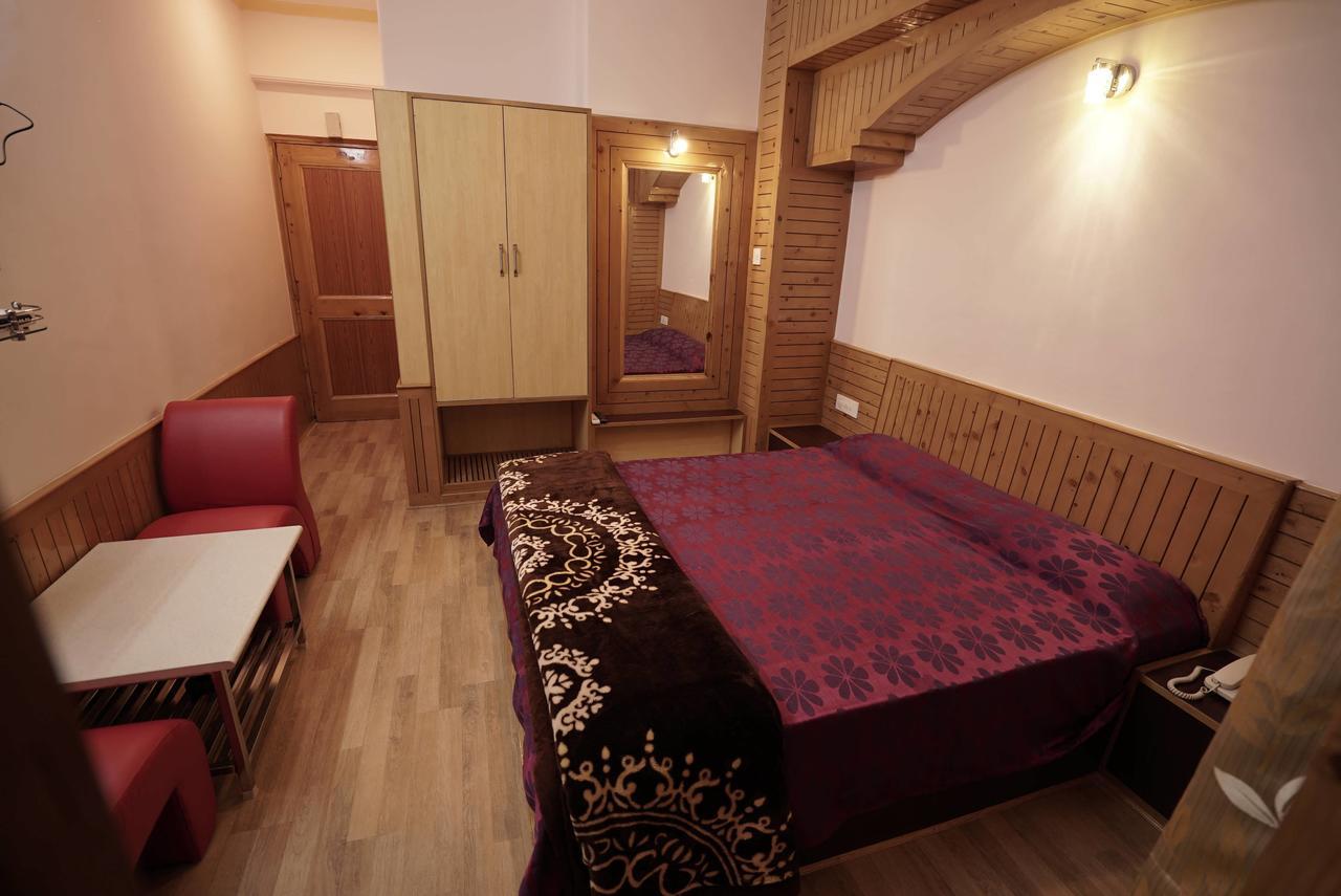 נרקנדה Sara Hotel מראה חיצוני תמונה
