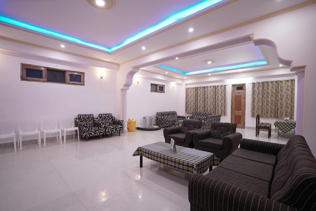 נרקנדה Sara Hotel מראה חיצוני תמונה