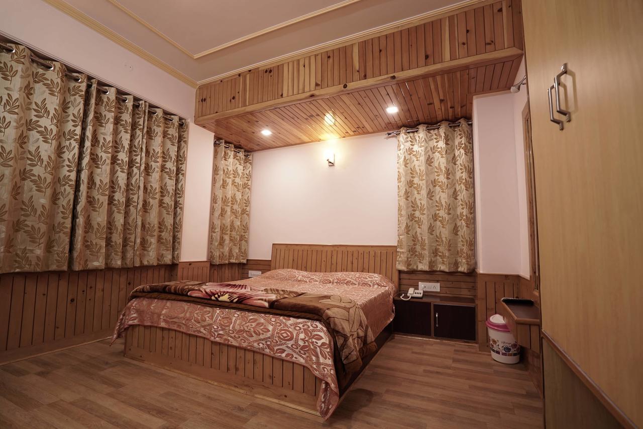 נרקנדה Sara Hotel מראה חיצוני תמונה